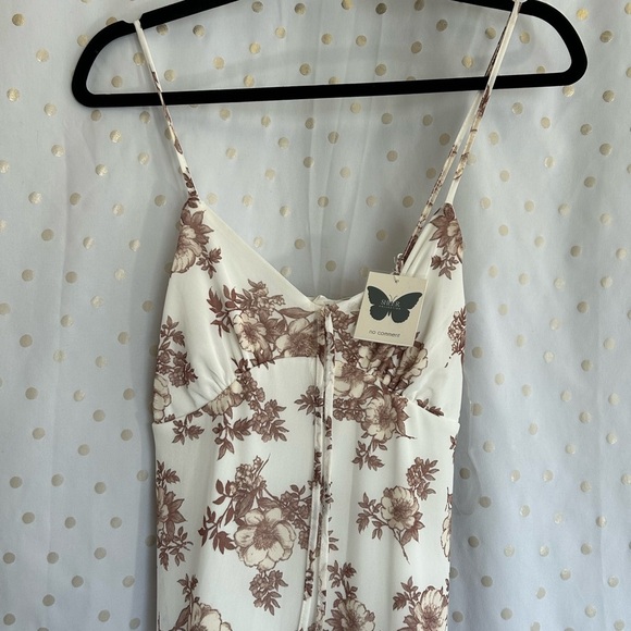 Chic White Maxi Dress with Brown Floral Design - Picture 2 of 12